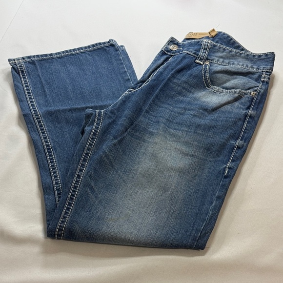 Classic Blue Straight Men's Jeans - Picture 2 of 9